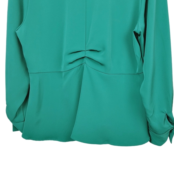 Eloquii Twist-Front Peplum Blouse Top Size 18 Kelly Green Surplice Snap-Front - Picture 10 of 12